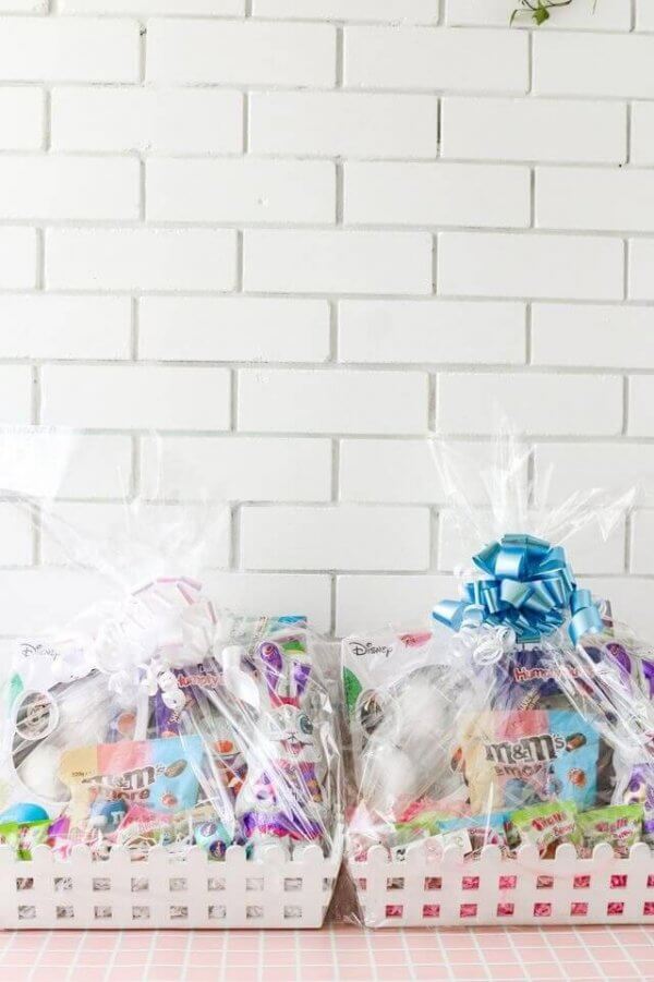 How to make an Easter basket for kids. 