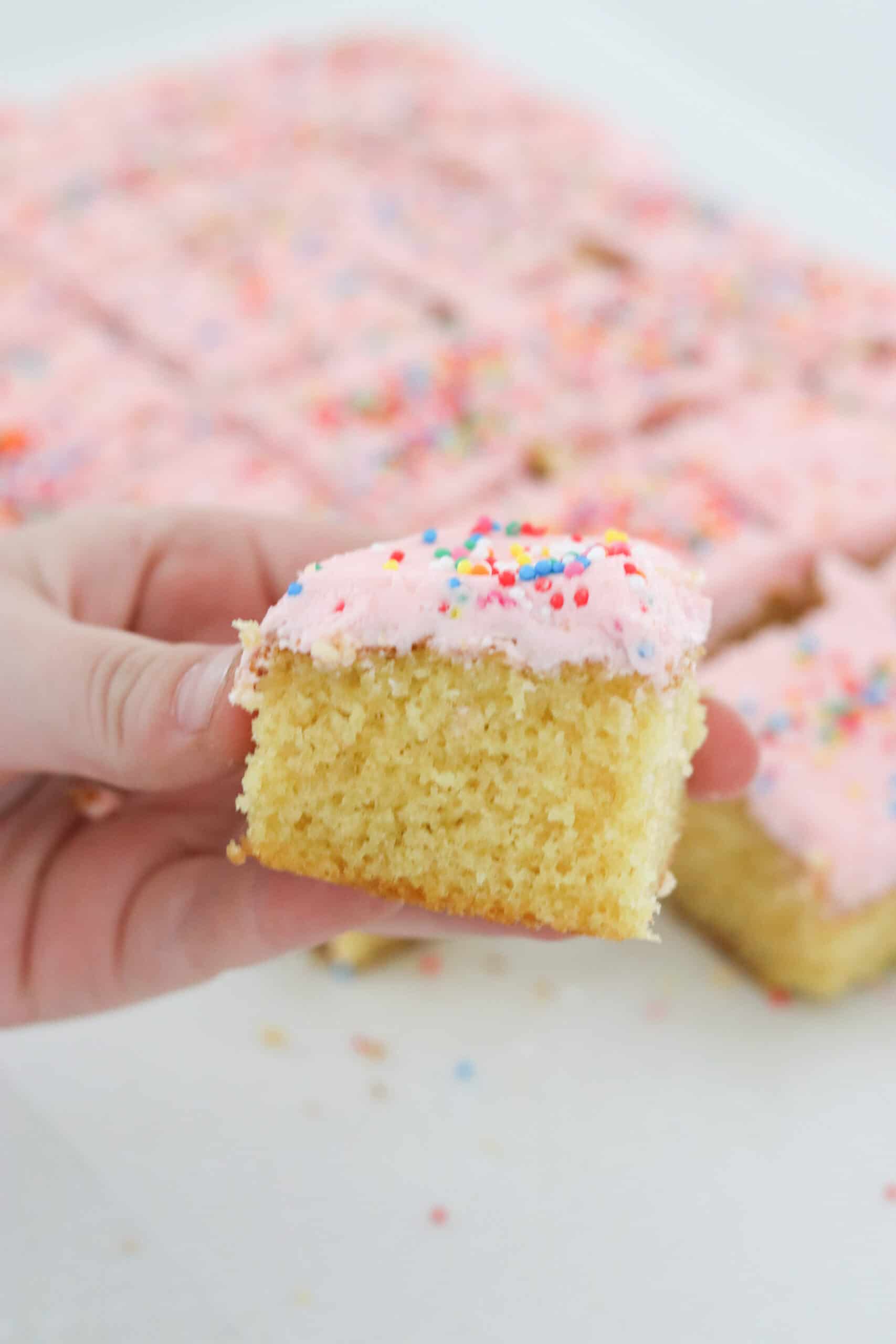 vanilla-tray-cake-oh-so-busy-mum