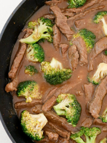 Easy Broccoli Beef in a frypan