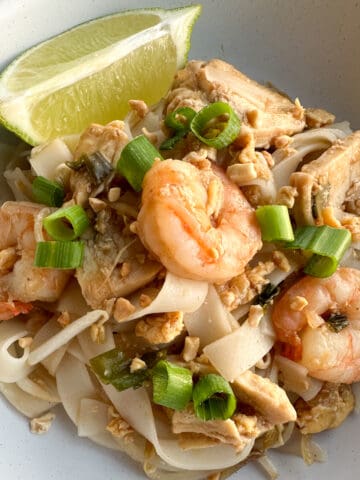 Easy Pad Thai recipe feature Image