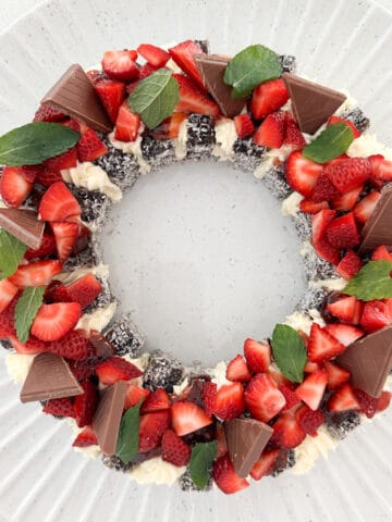 Lamington Wreath