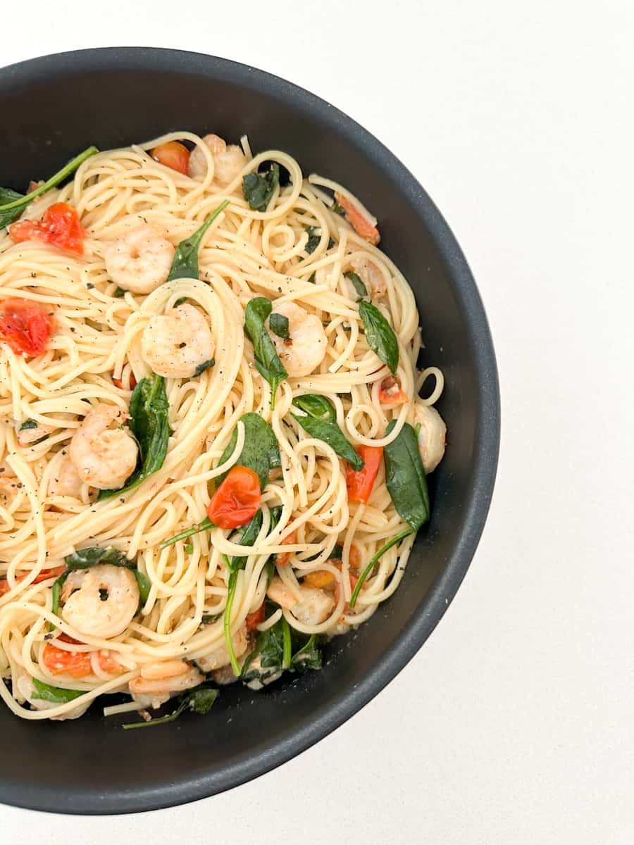 Prawn Pasta with Tomato and Spinach 3