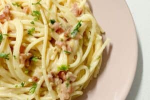 Spaghetti-Carbonara-Pinterest-Pin-Oh-So-Busy