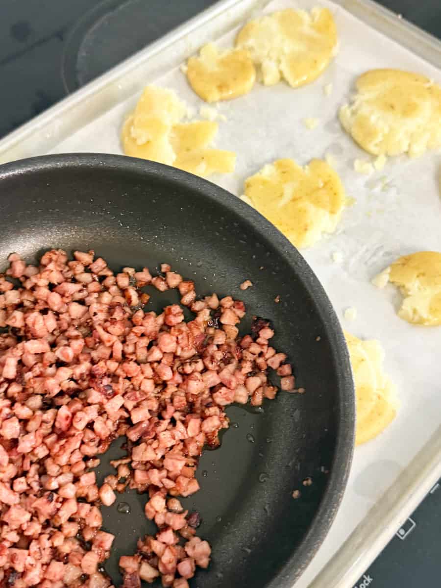 Crispy Bacon and Cheese Potatoes 