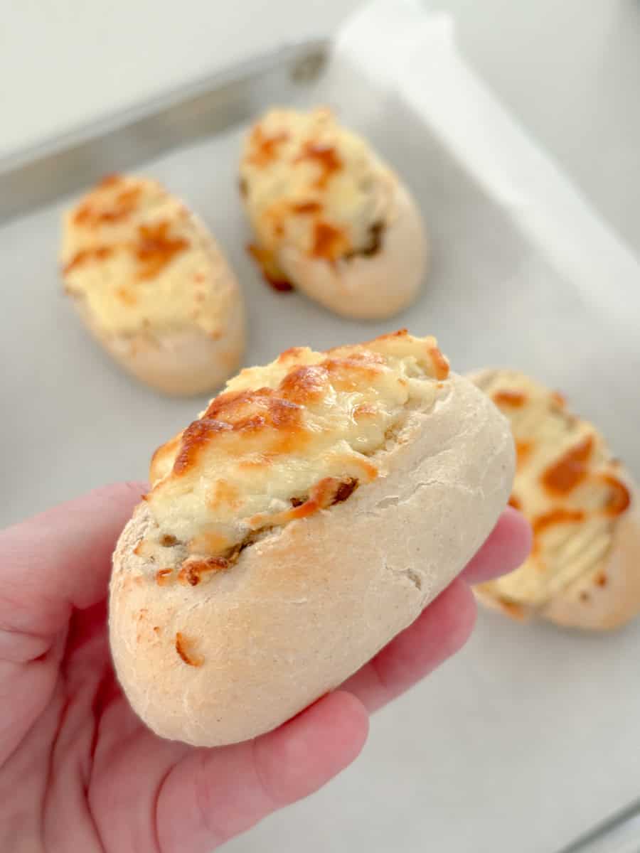Cottage Pies in Bread Rolls 5