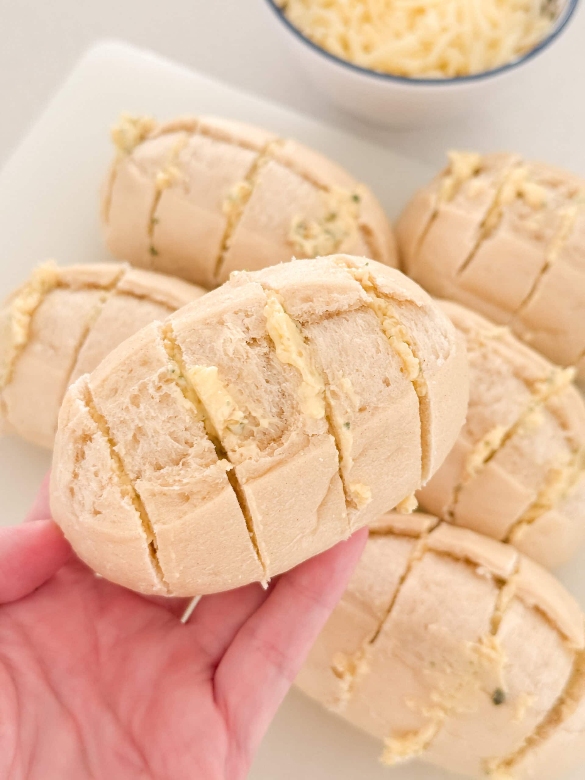 Mini Cheesy Garlic Bread Hack